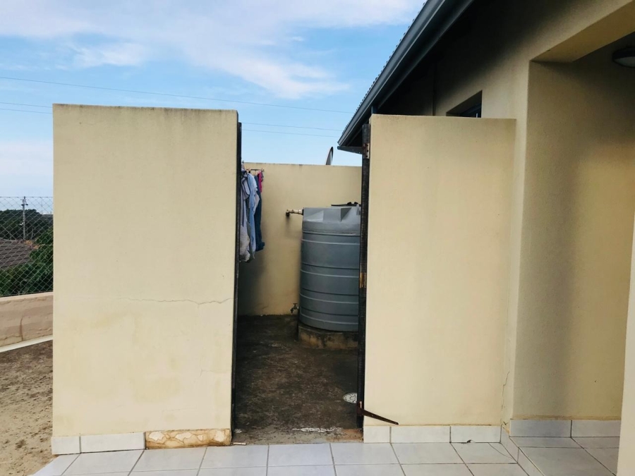 2 Bedroom Property for Sale in Kidds Beach Eastern Cape